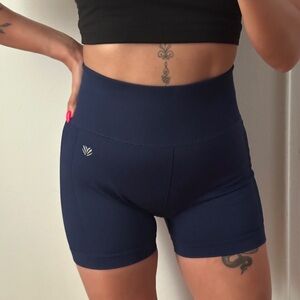 Navy blue active shorts